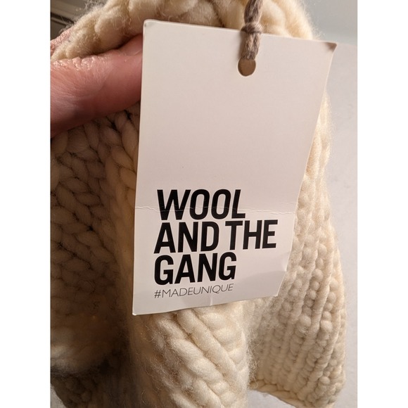 100% Wool and the Gang Chunky Knit Cowl Neck Circle Scarf Cream Grey Handmade - Picture 3 of 7